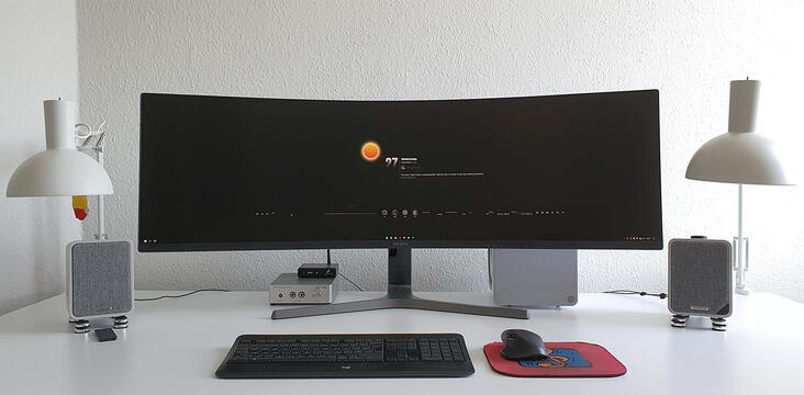 Samsung 49 inch monitor.