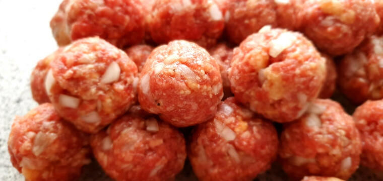 "Köttbullar" (Sweden).