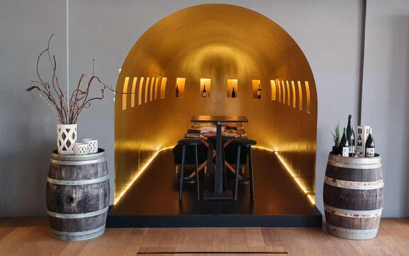 "Vinotek Par Terre" (Landau).