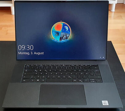 Dell XPS 17 (2020) with Stephen King's "Different Seasons" cover as my wallpaper background.